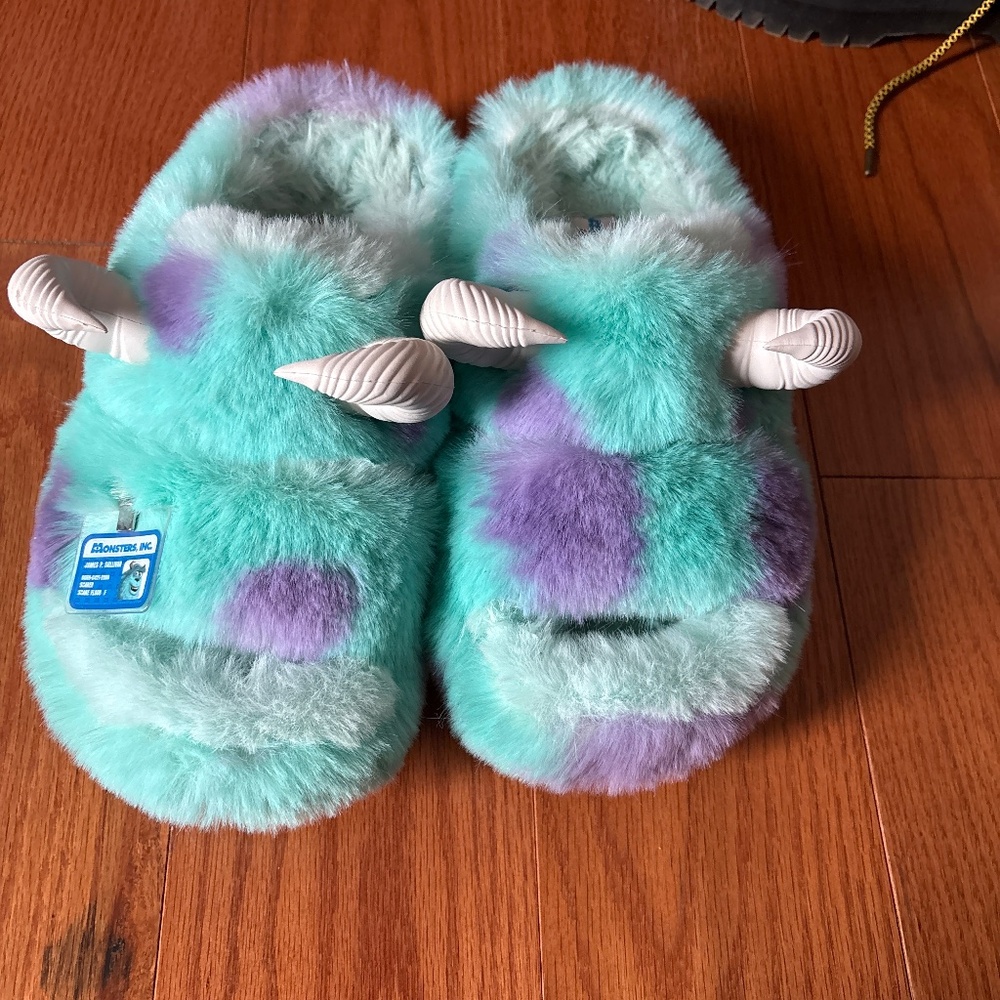 MONSTER INC CROC SLIDES